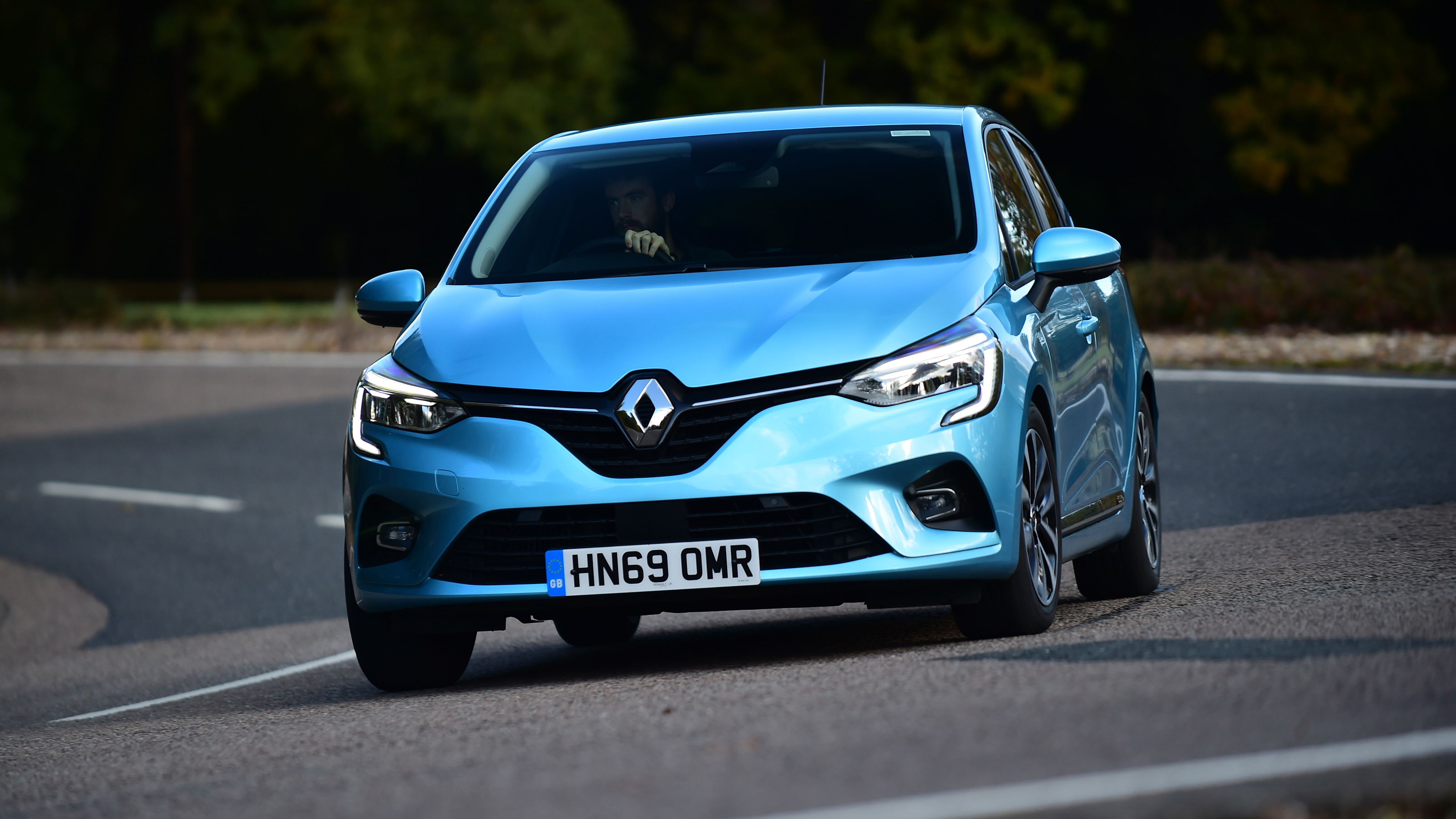 Renault Clio - front cornering