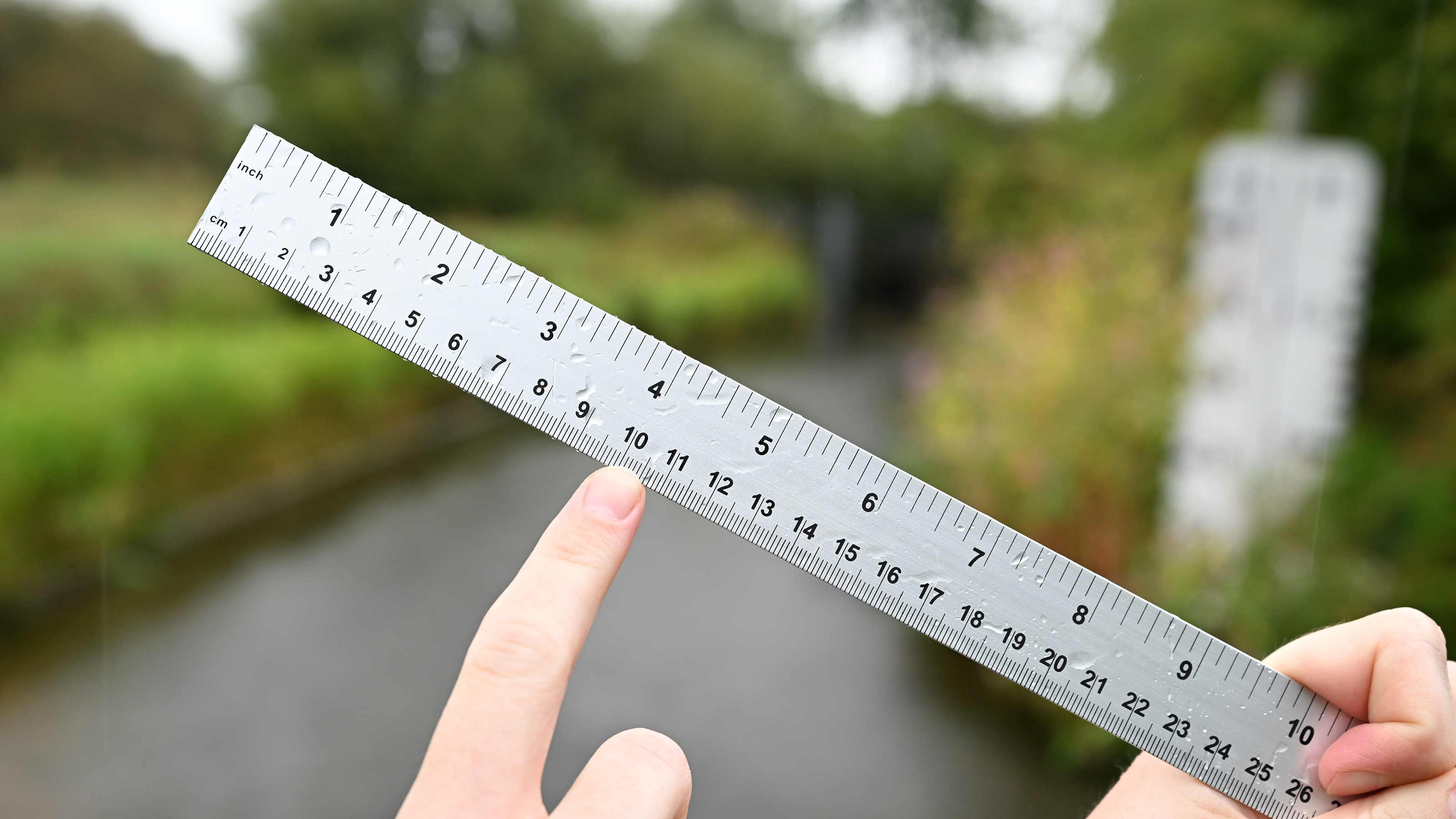 Metal ruler