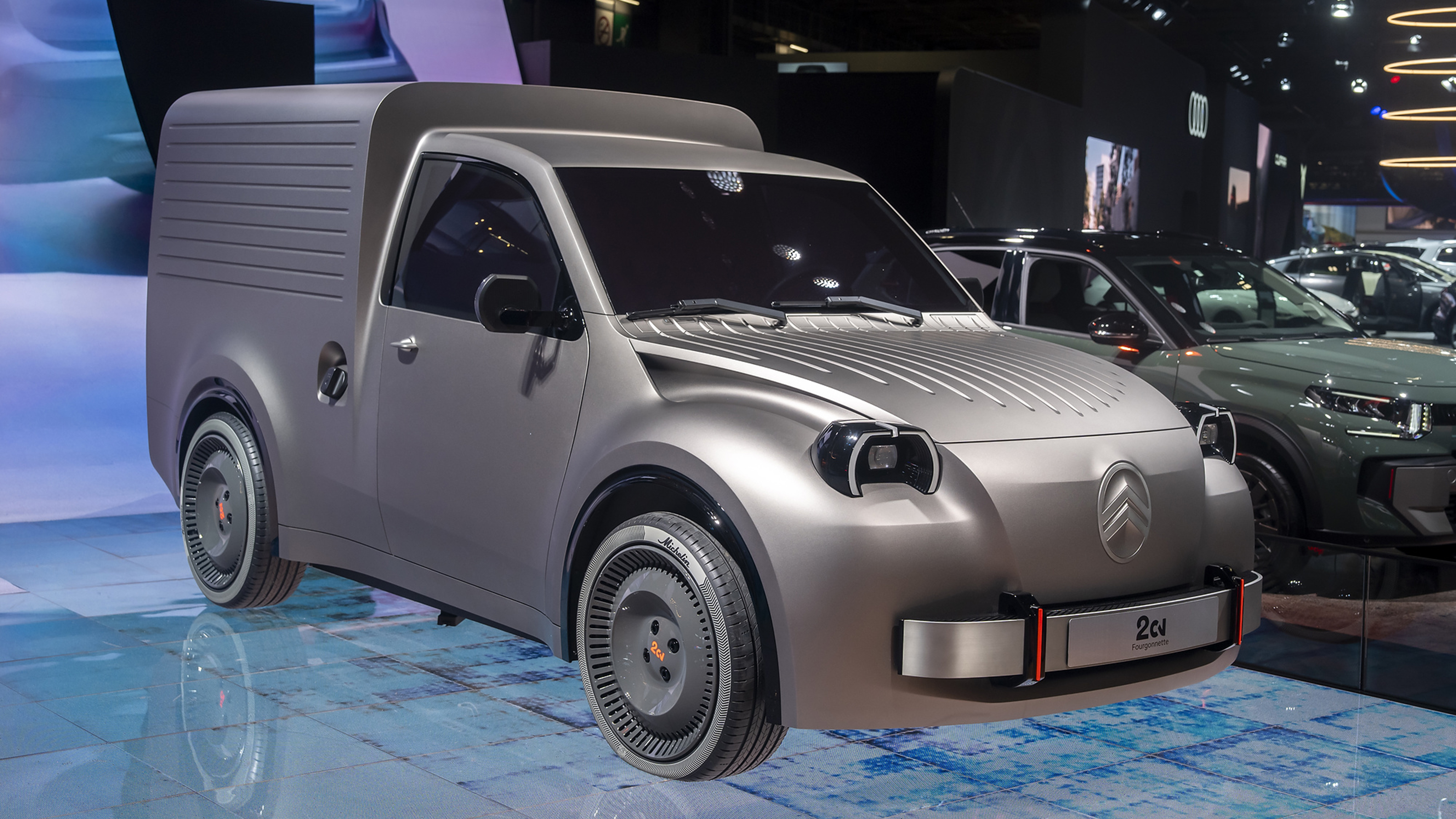 Citroen 2CV Fourgonnette at the Paris Motor Show - front static 