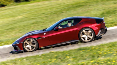 Ferrari 12Cilindri Manuale