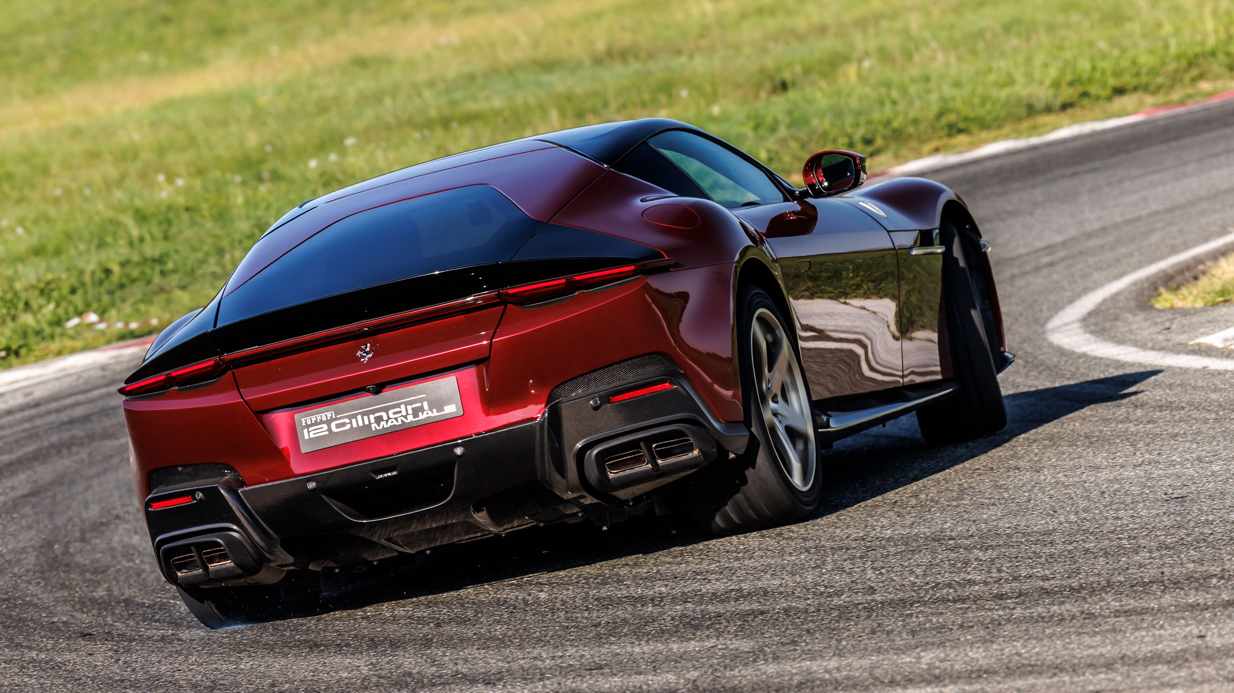 Ferrari 12Cilindri Manuale