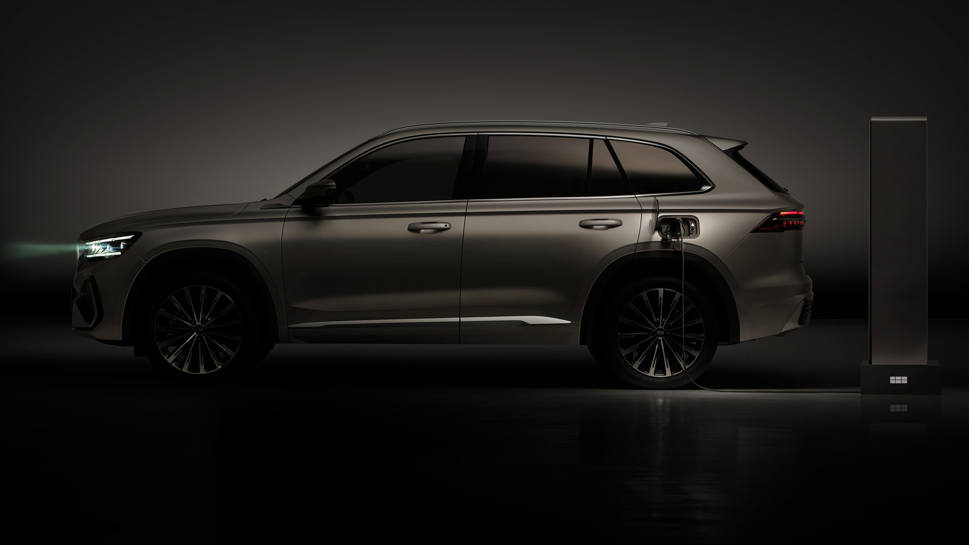 Geely Monjaro EM-i - side