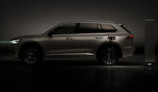 Geely Monjaro EM-i - side