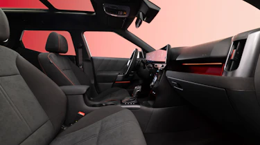 Hyundai Bayon - front seats