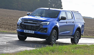 Isuzu D-Max - front