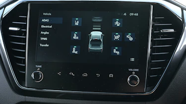Isuzu D-Max - infotainment screen