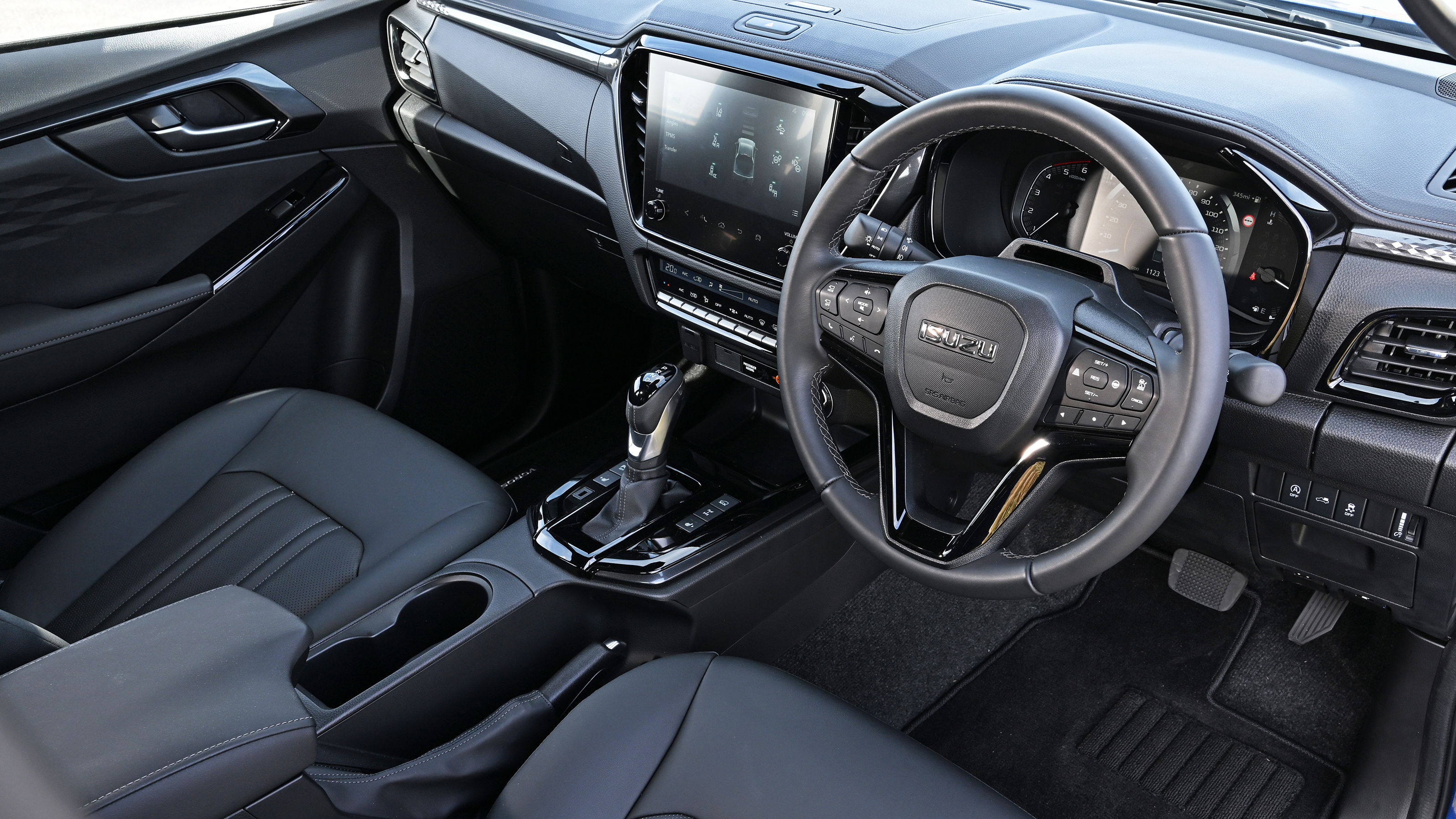 Isuzu D-Max - dashboard