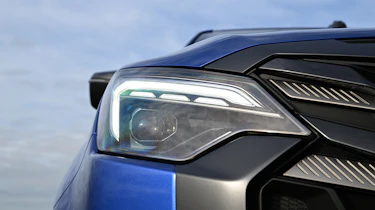 Isuzu D-Max - headlight
