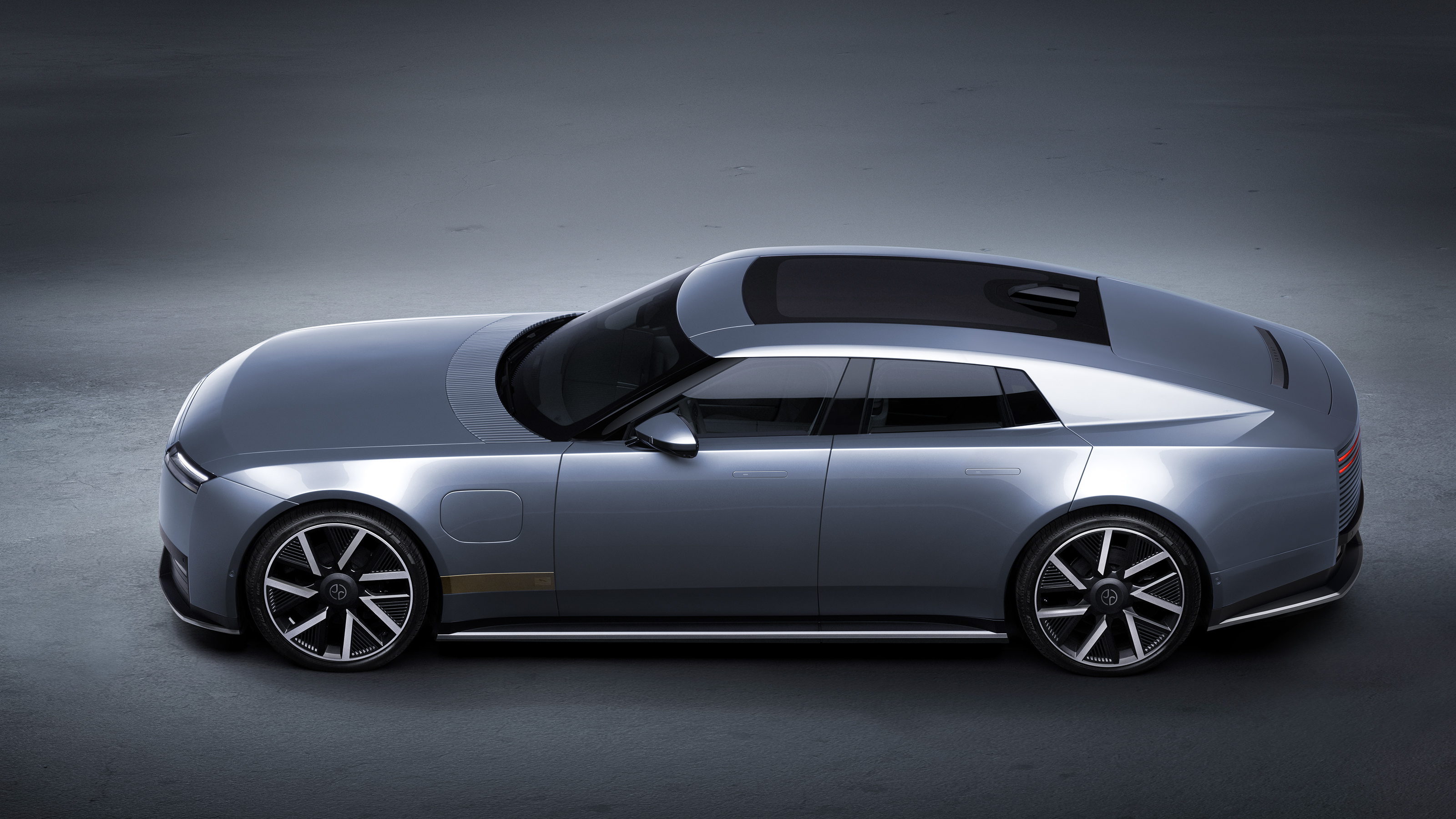 Jaguar Type 01 - side