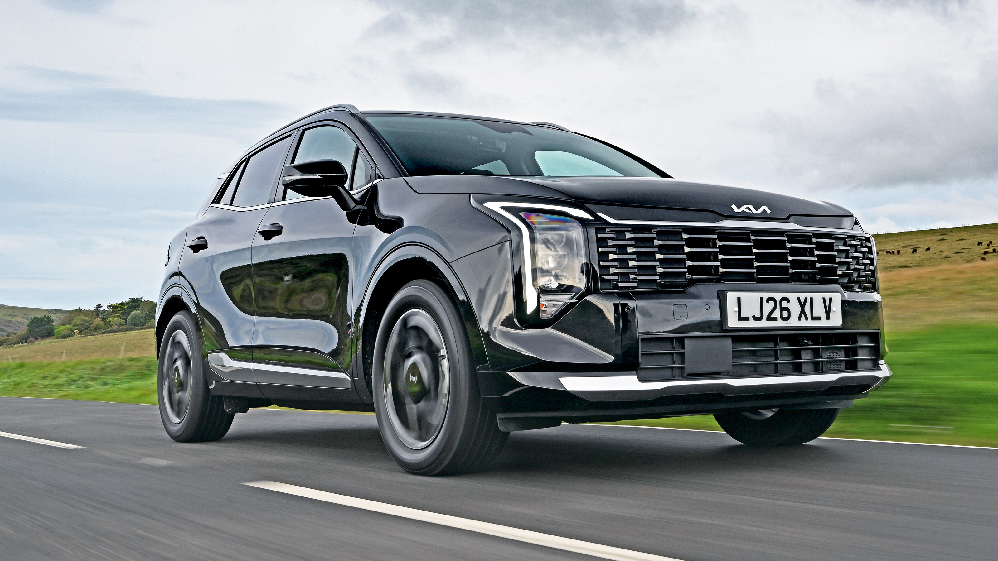Kia Sportage - front 3/4