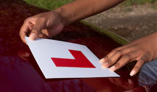 Learner driver L plate