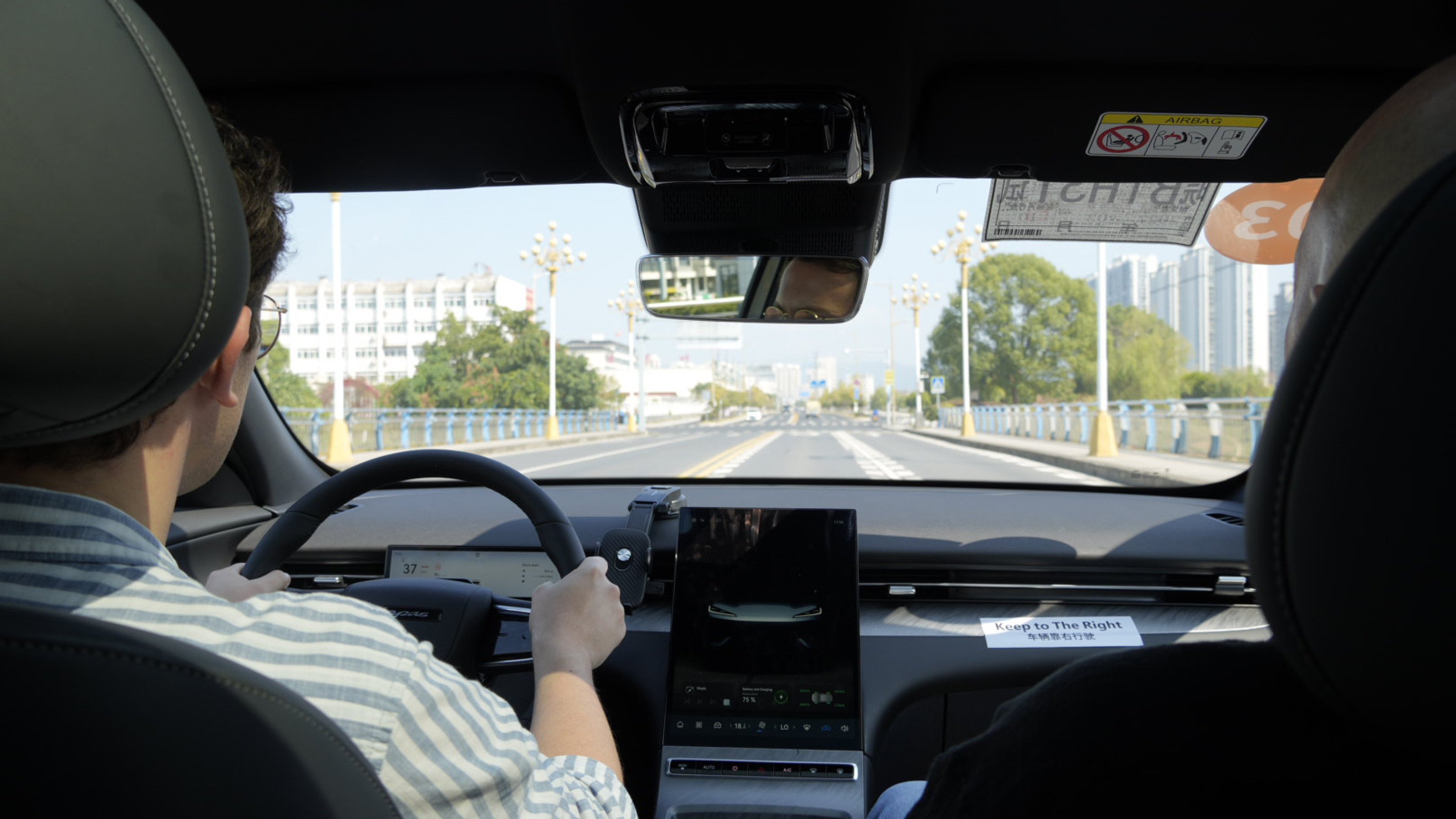 New Lepas L6 being driven in China - front interior