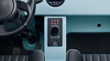 MOKE Mk2 - centre console