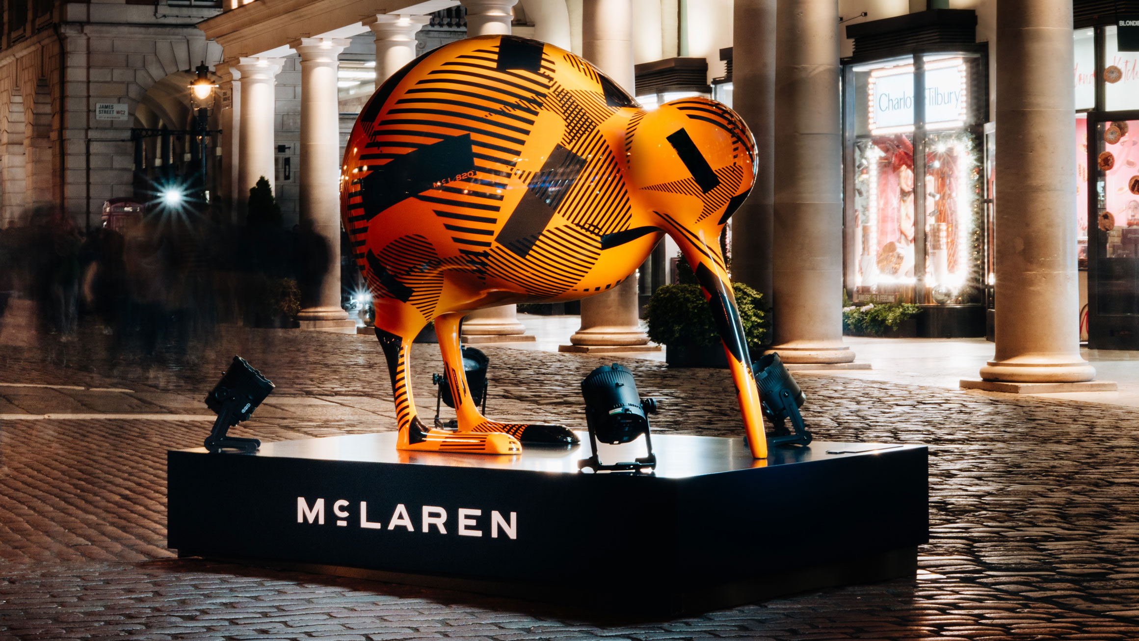 McLaren McL 820 teaser - kiwi 2