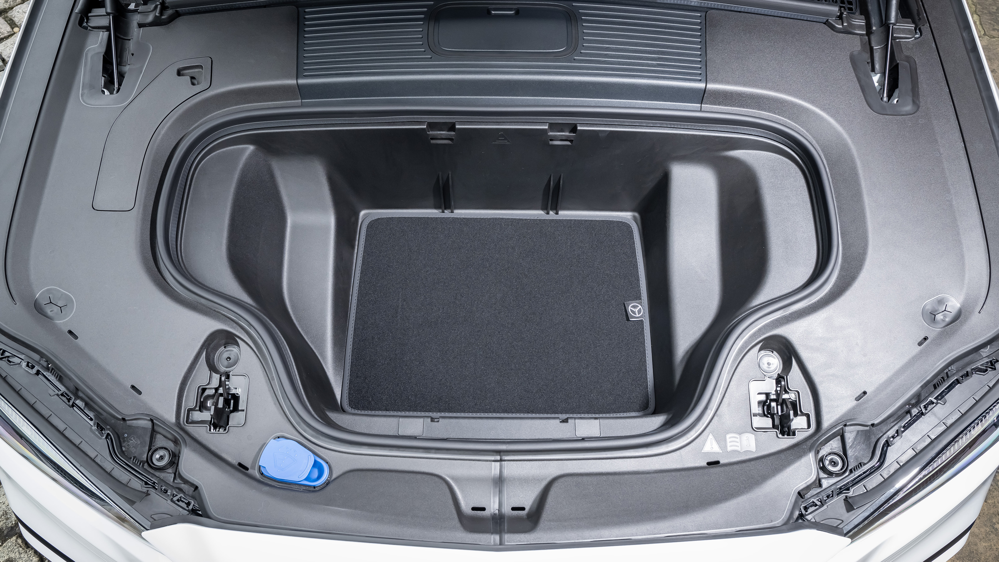 Mercedes C-Class Electric UK - frunk