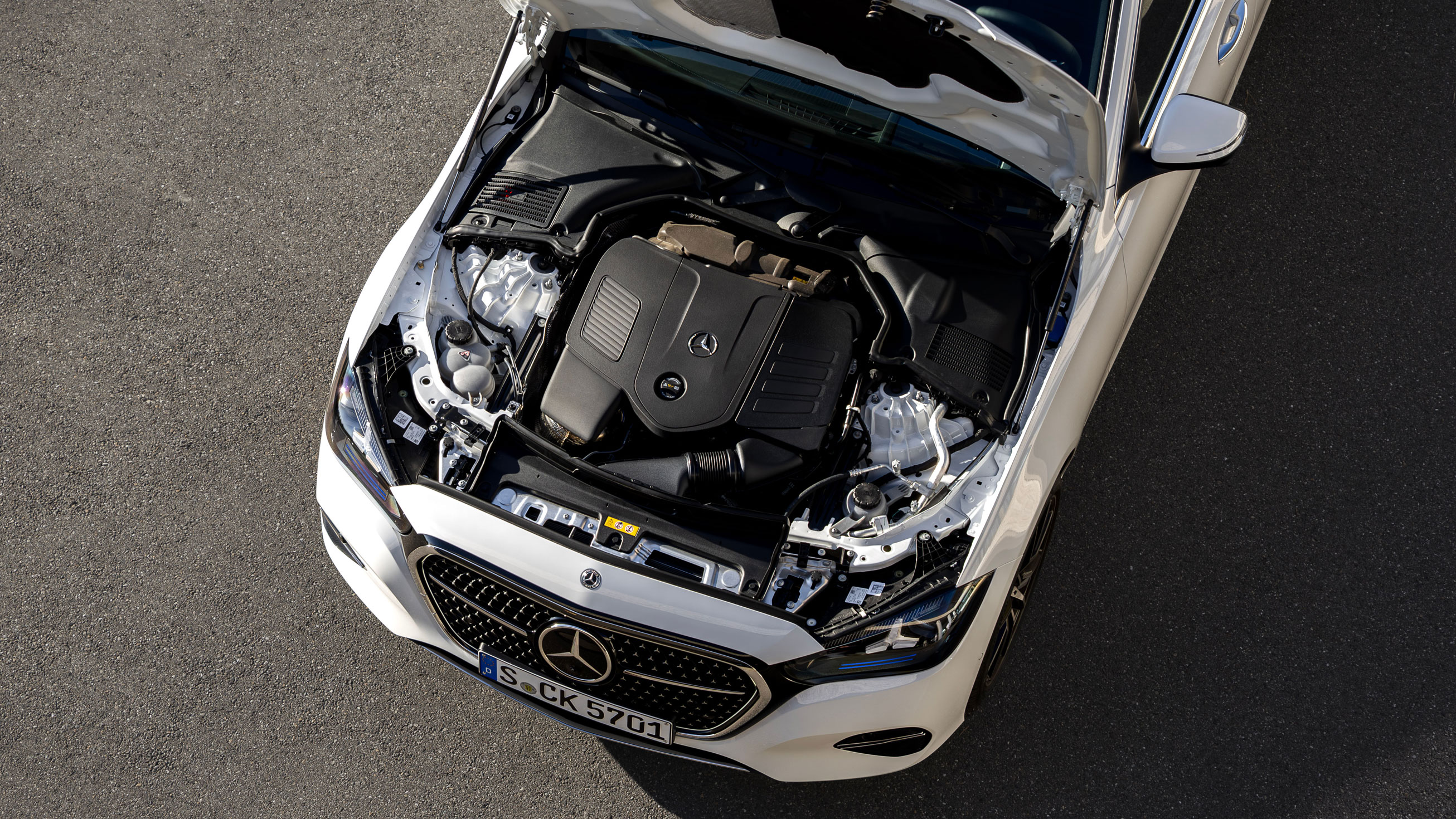 Mercedes C-Class facelift 2026 - engine