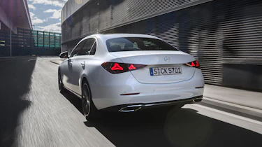 Mercedes C-Class facelift 2026 - rear tracking