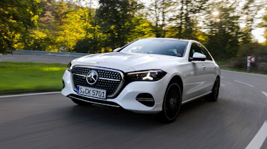 Mercedes C-Class facelift 2026 - front tracking
