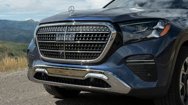 Mercedes GLS - grille