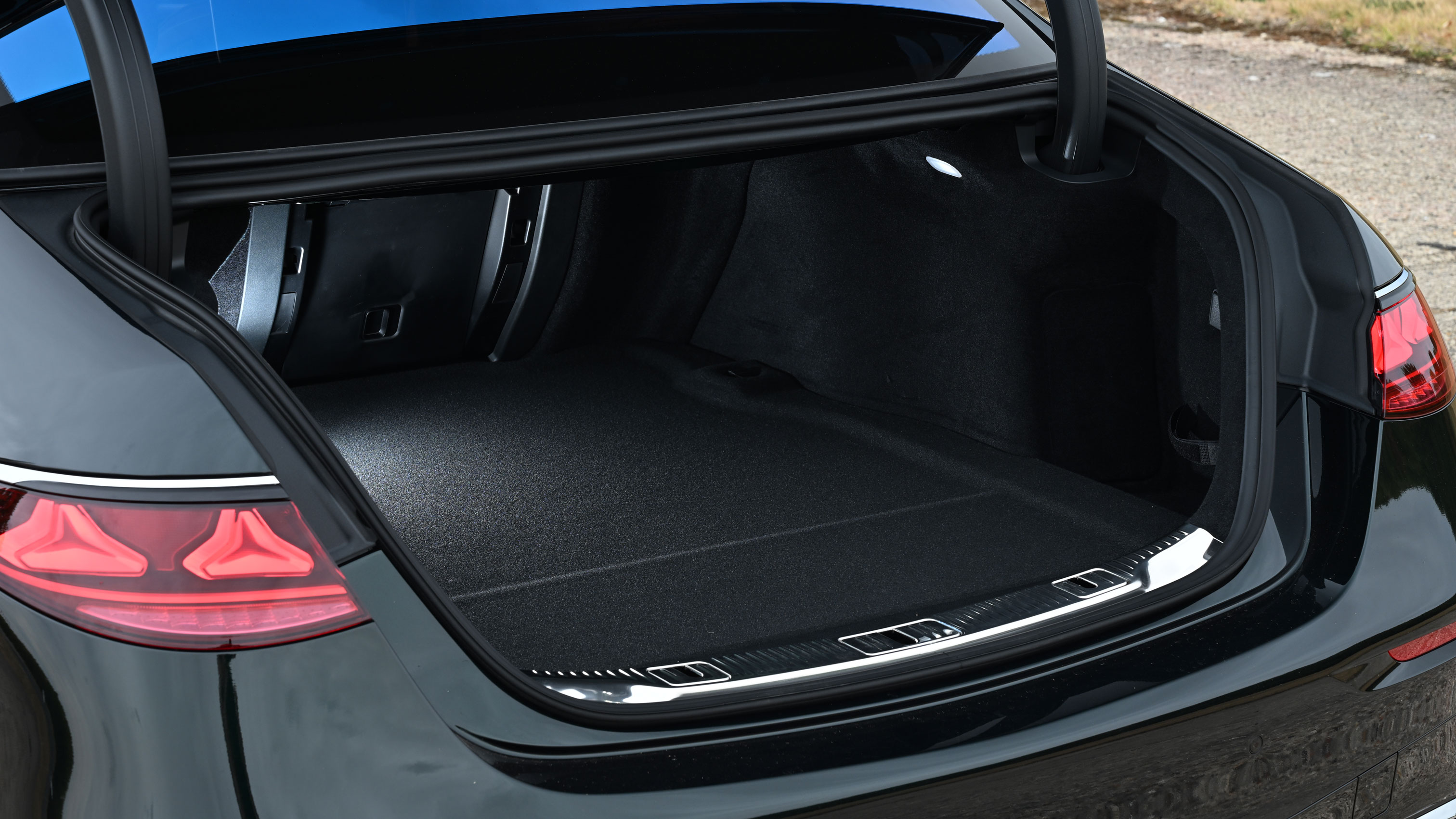 Mercedes S-Class - boot