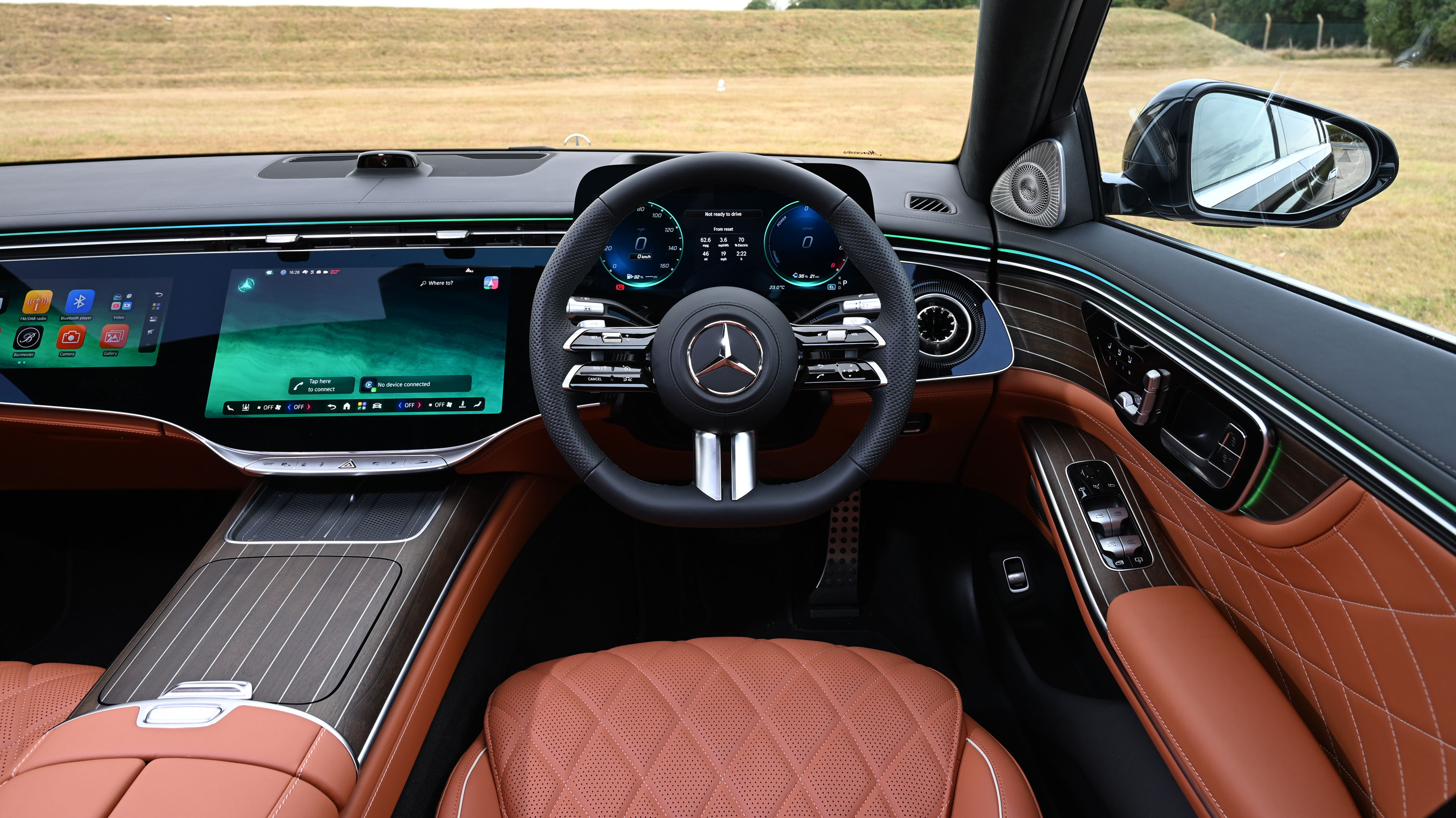 Mercedes S-Class - dash