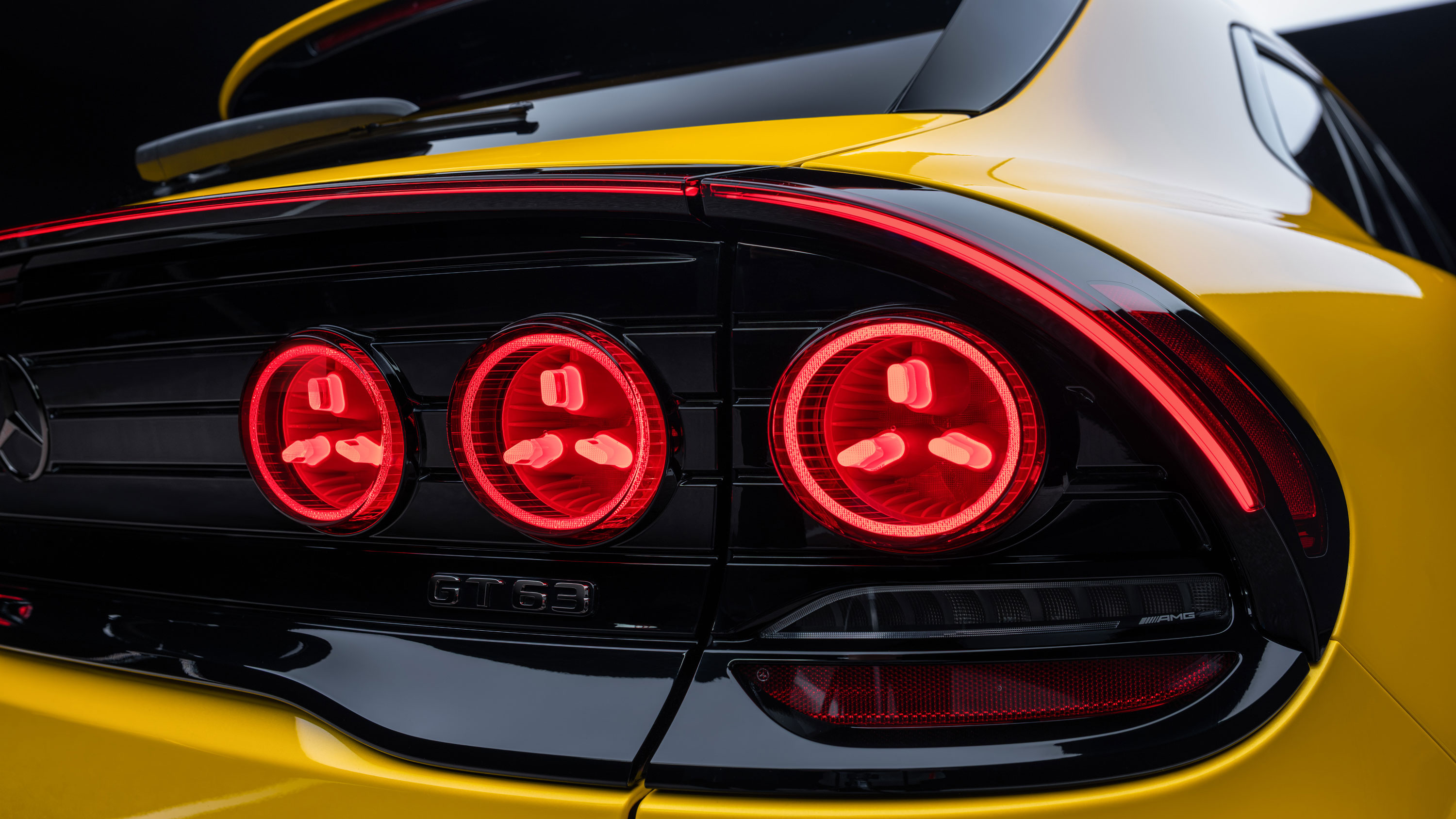 Mercedes-AMG GT SUV - rear lights