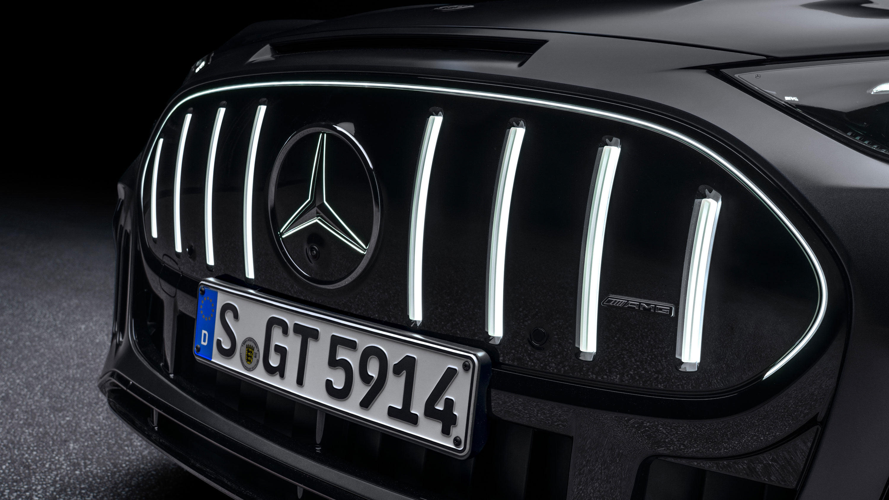 Mercedes-AMG GT SUV - grille