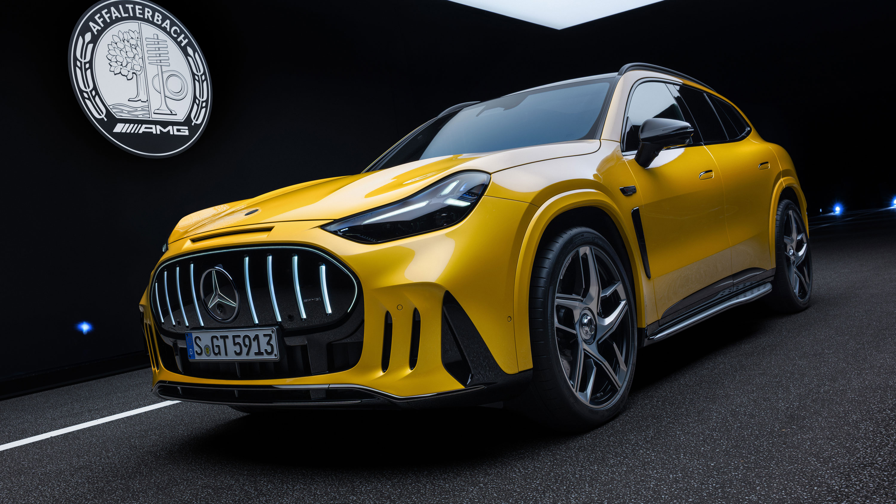 Mercedes-AMG GT SUV - front studio