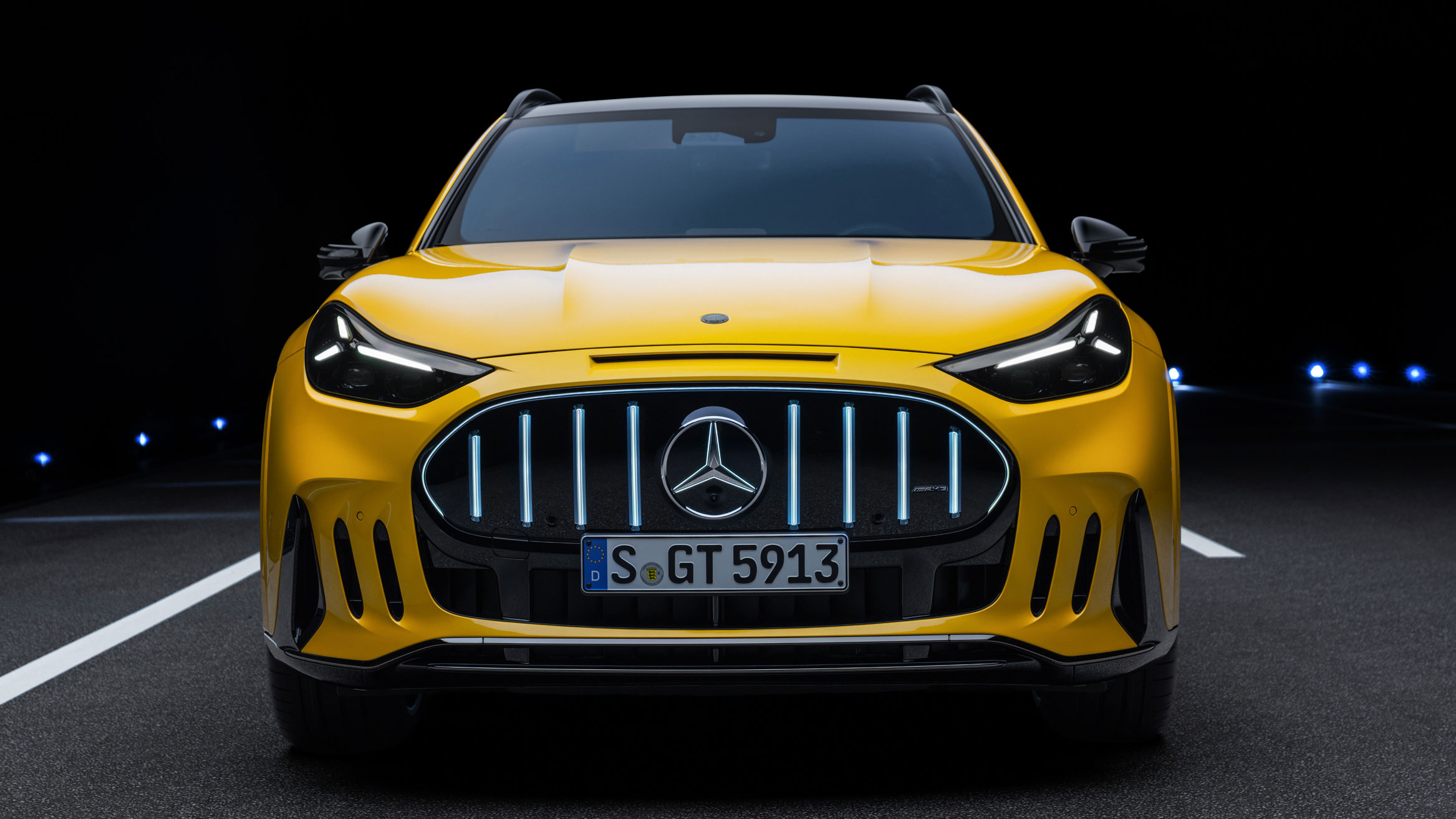 Mercedes-AMG GT SUV - full front