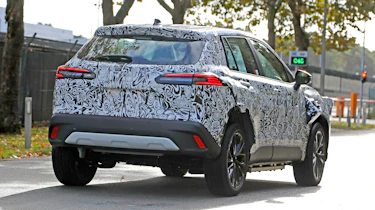 Mystery Toyota SUV spied - rear 3/4