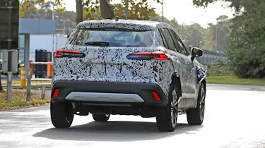 Mystery Toyota SUV spied - rear end