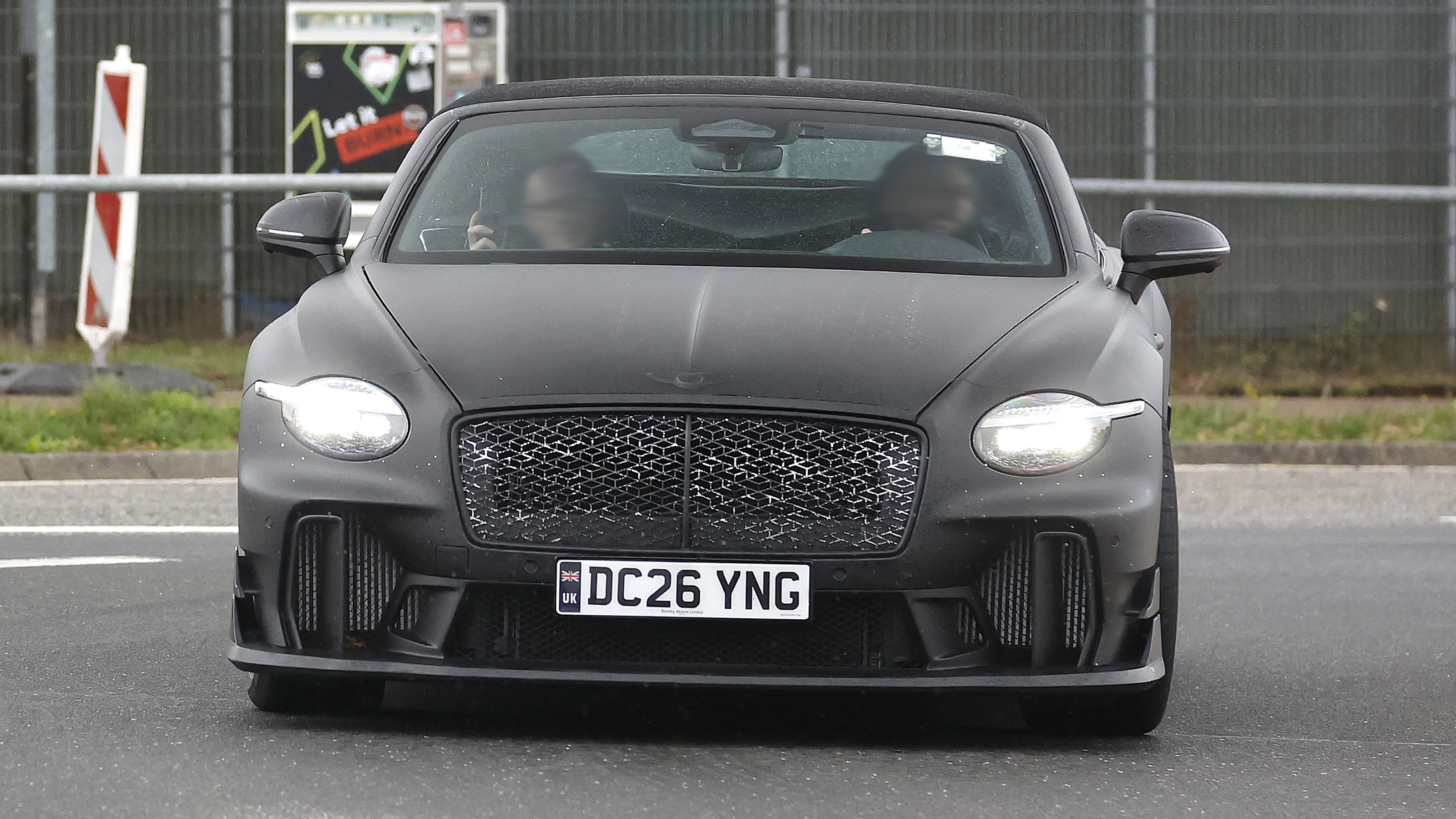New Bentley Supersports Convertible - front end