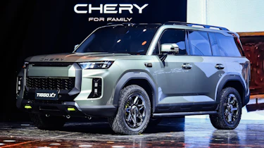 New Chery Tiggo X7 - front angled