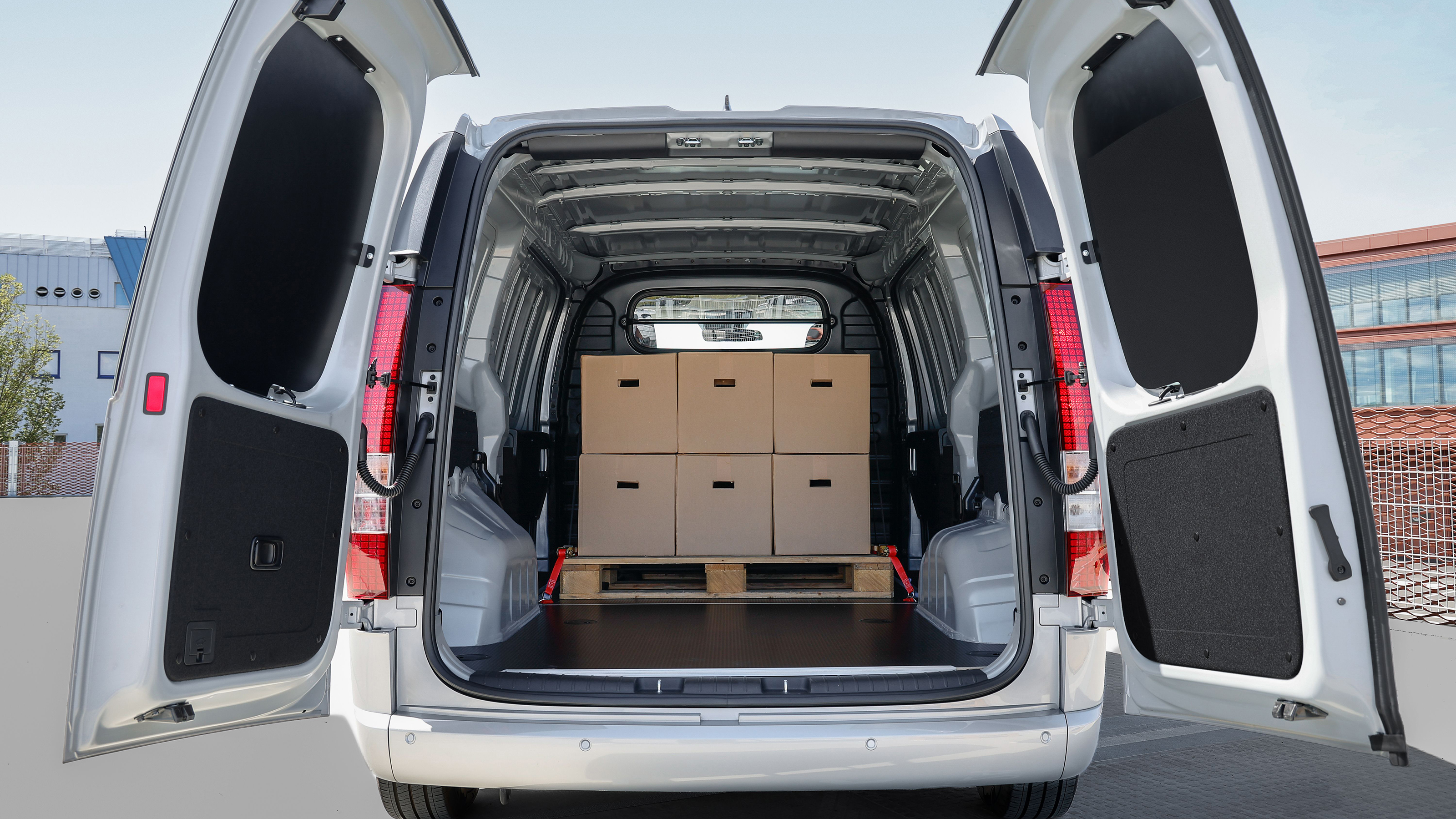 New Hyundai Staria Cargo - cargo area