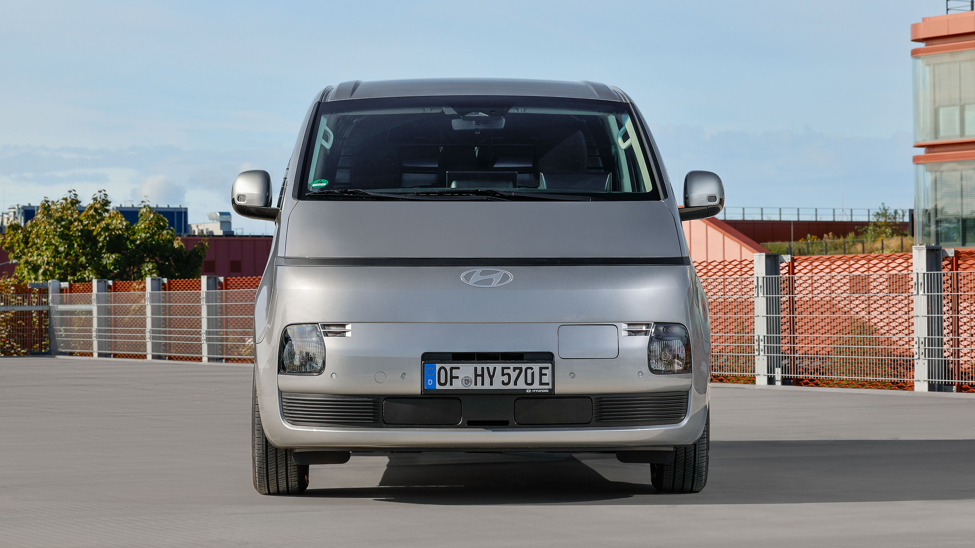 New Hyundai Staria Cargo - front end