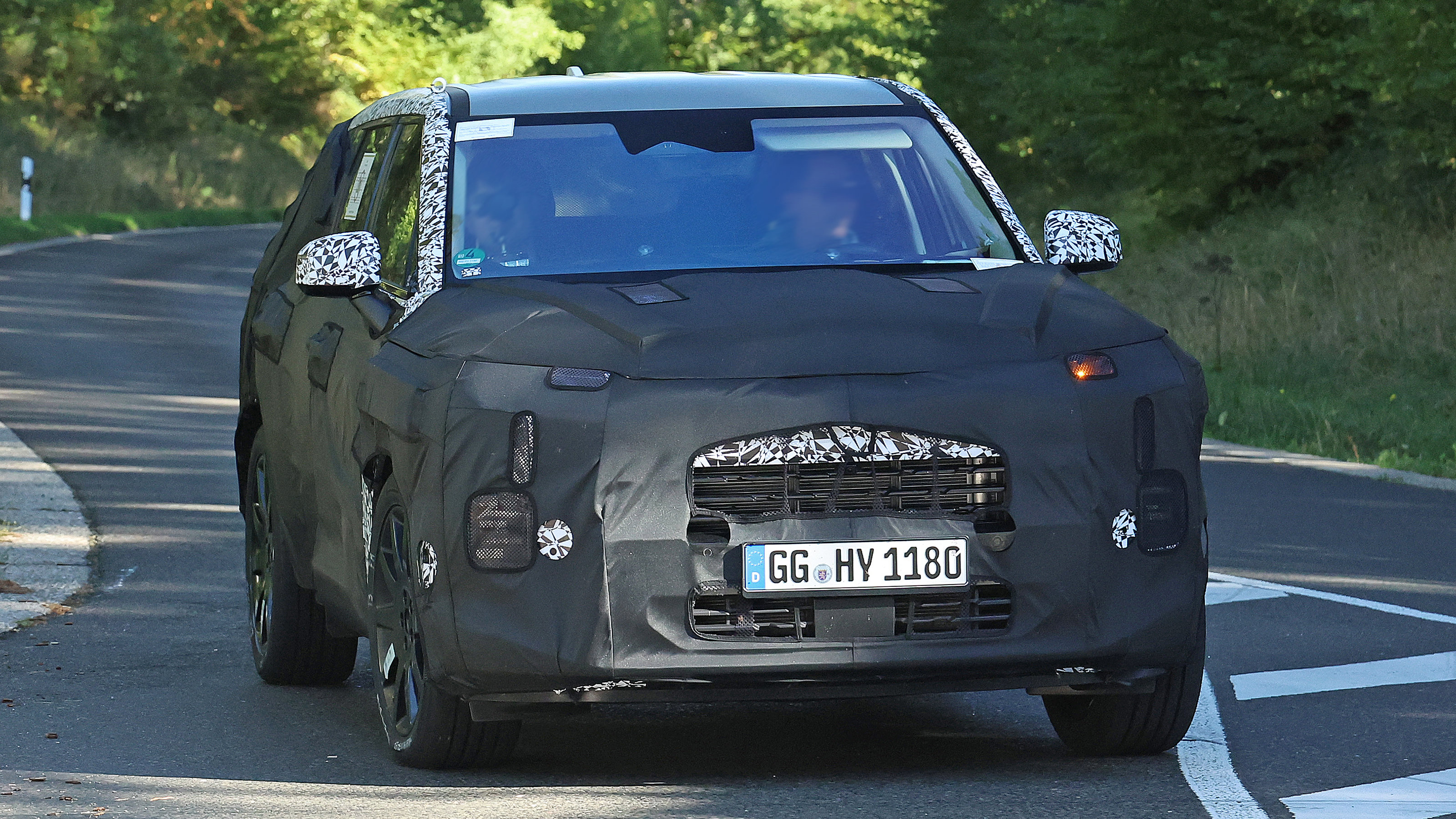 New Kia Sportage spotted - front