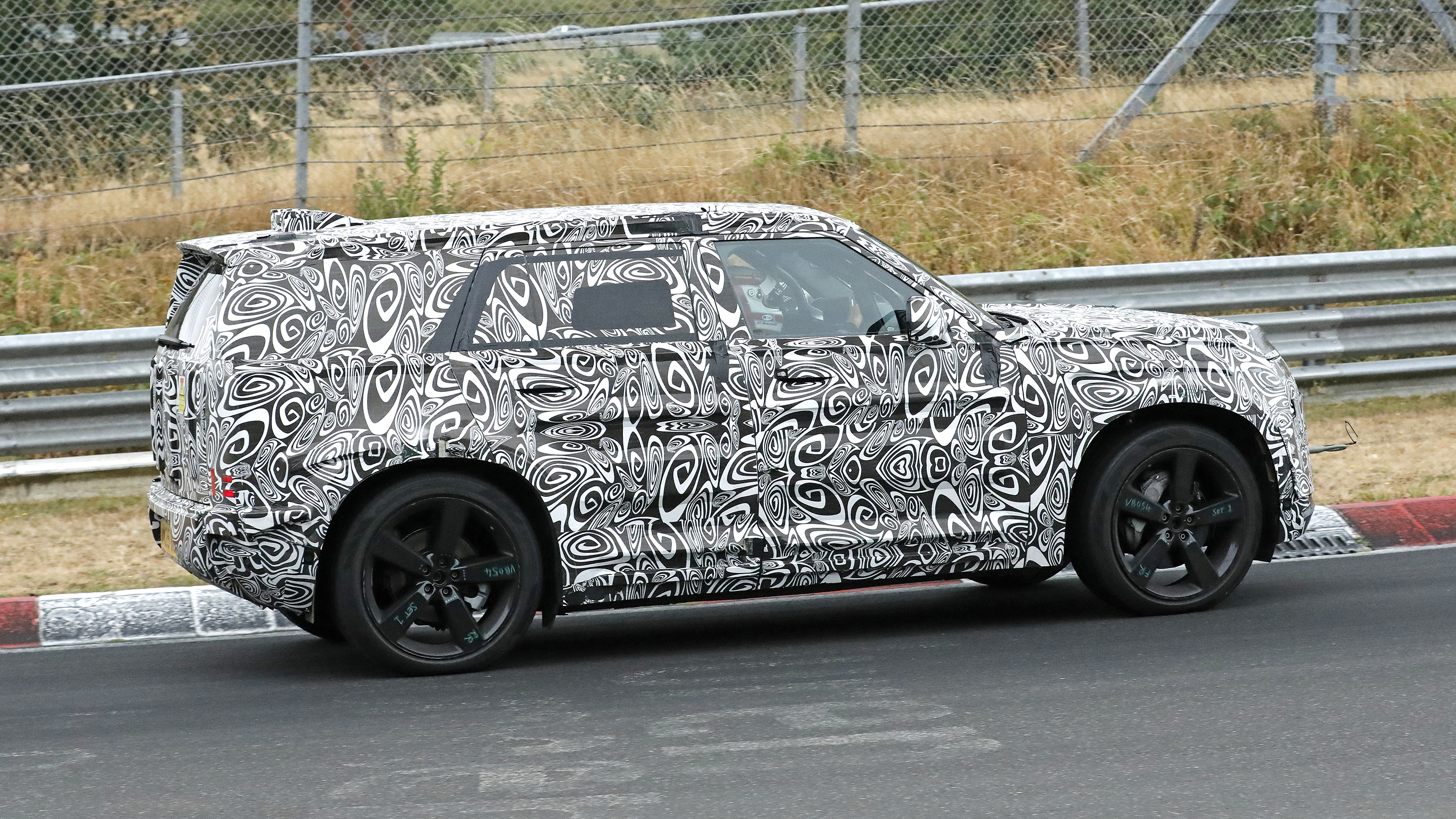 New Land Rover Defender Sport - Nürburgring side profile