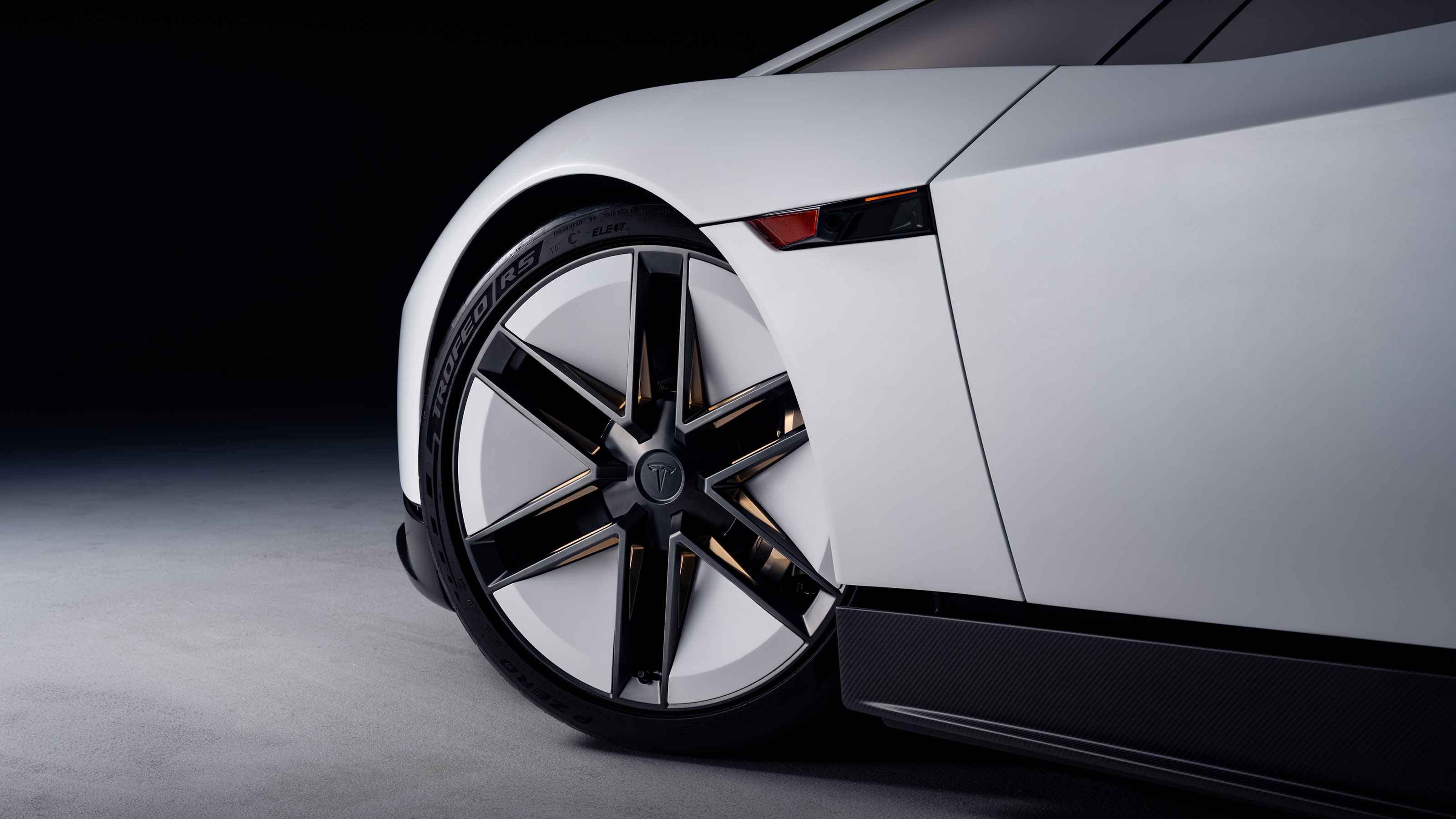 New Tesla Roadster - wheels