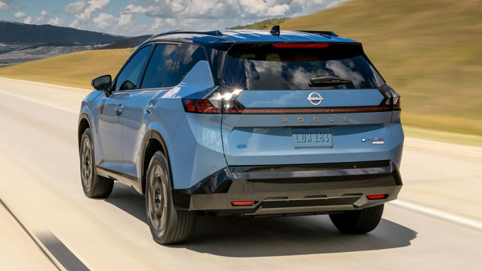 Nissan X-Trail - rear