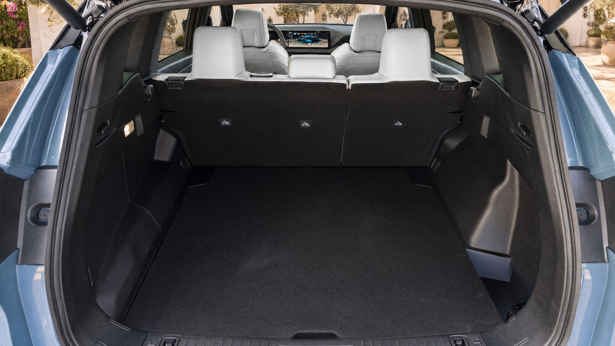 Nissan X-Trail - boot
