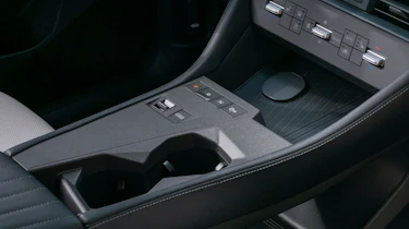 Nissan X-Trail - centre console