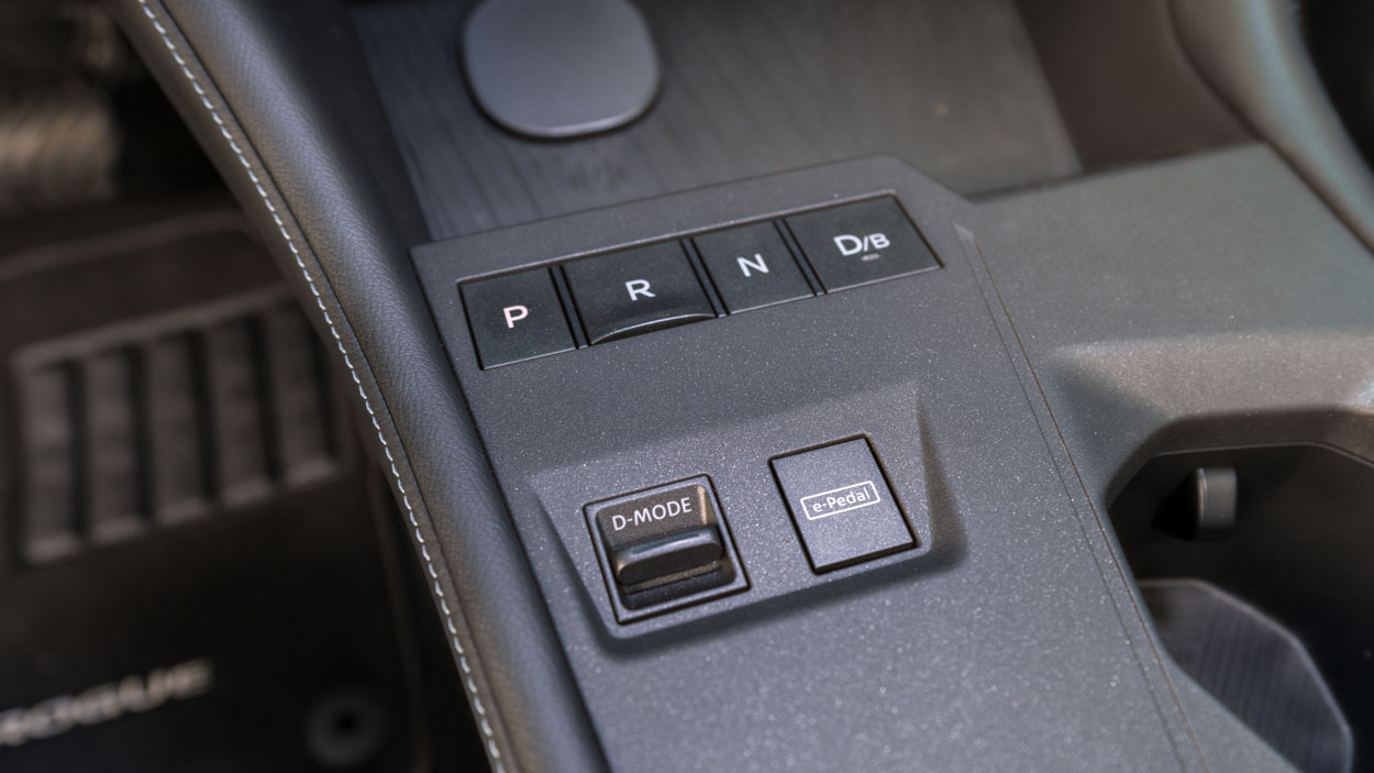 Nissan X-Trail - interior detail