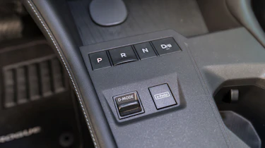 Nissan X-Trail - interior detail