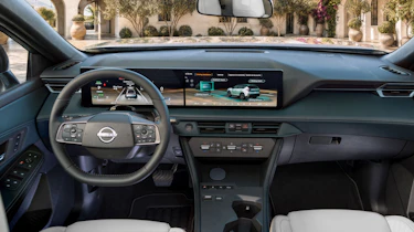 Nissan X-Trail - cabin