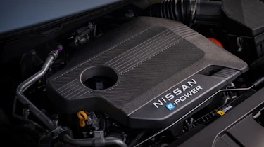 Nissan X-Trail - engine