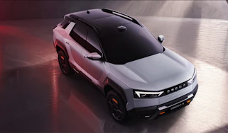 OMODA X - front overhead