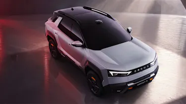 OMODA X - front overhead