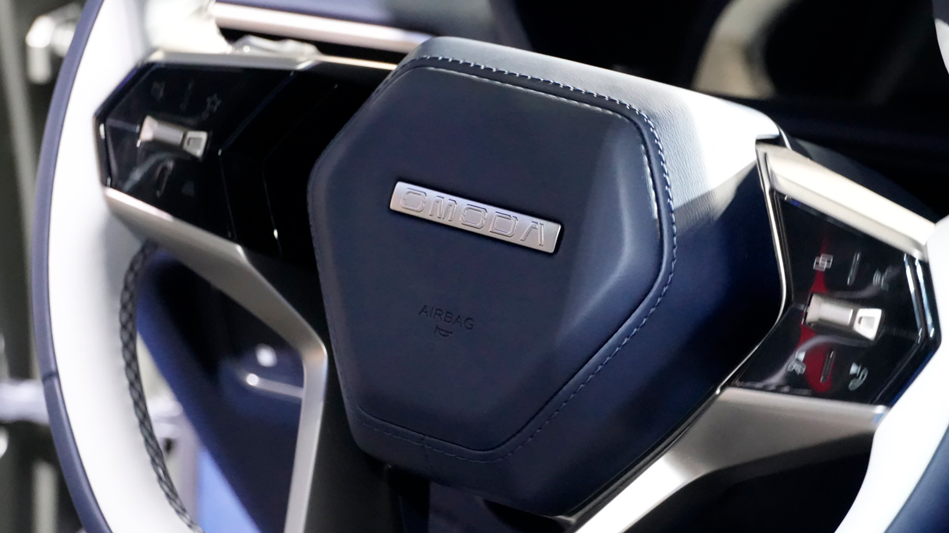 Omoda X - steering wheel controls