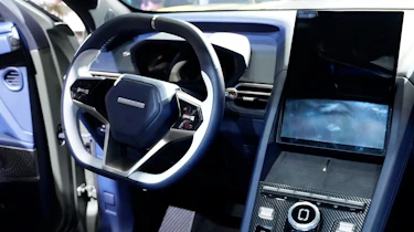 Omoda X - steering wheel