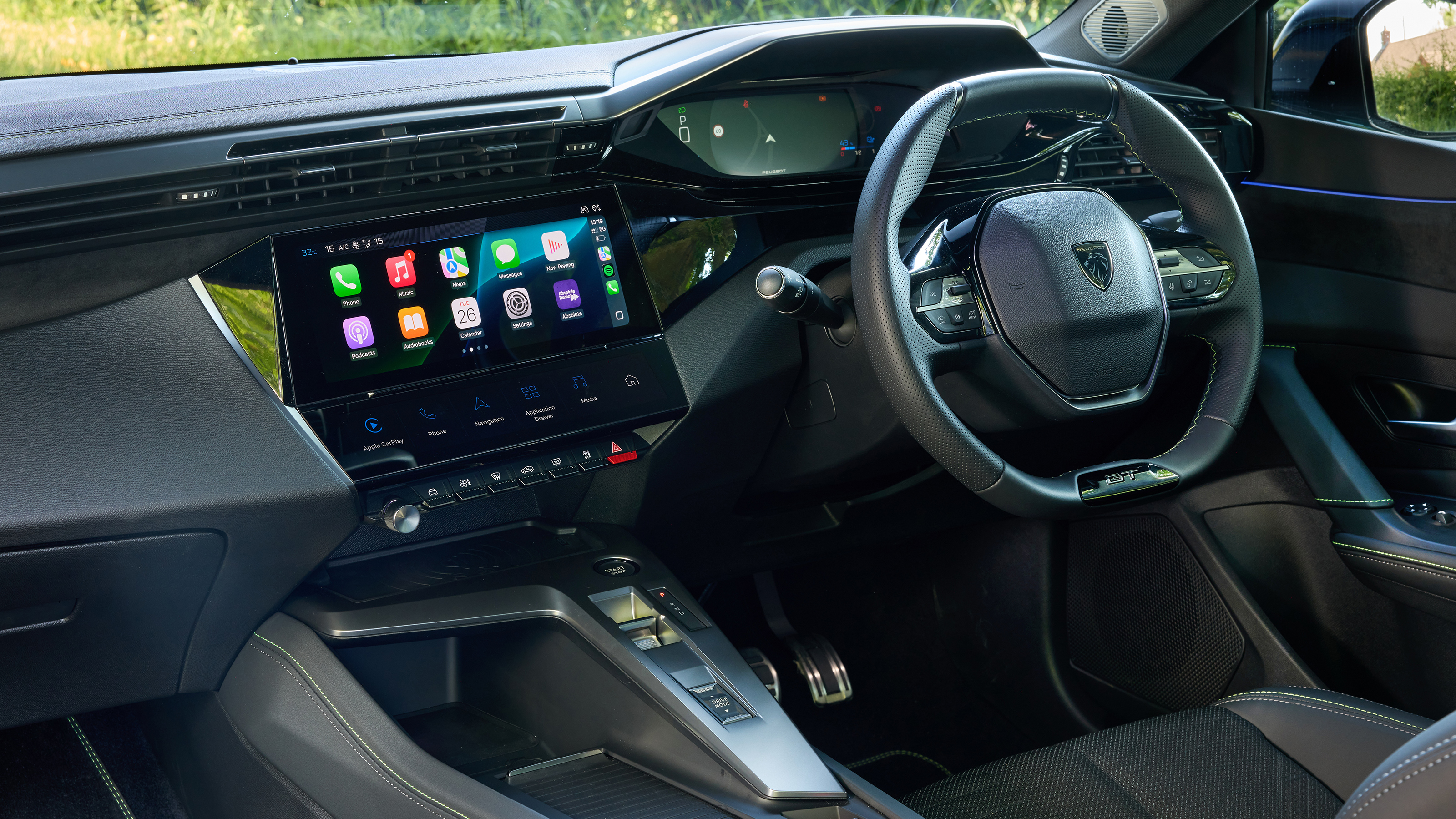 Peugeot E-308 - dashboard